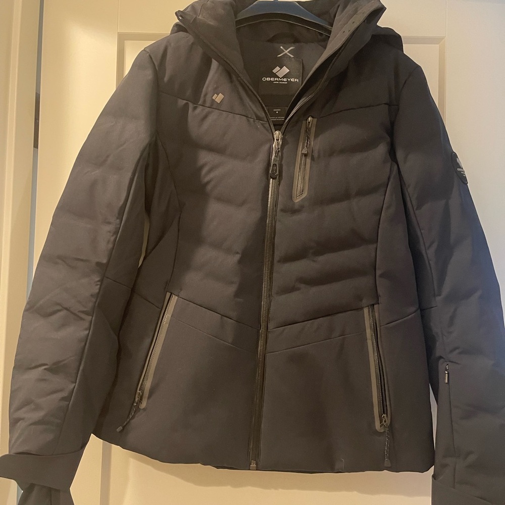 Obermeyer Cosima Down Ski Jacket. New without tags. Wore once too small